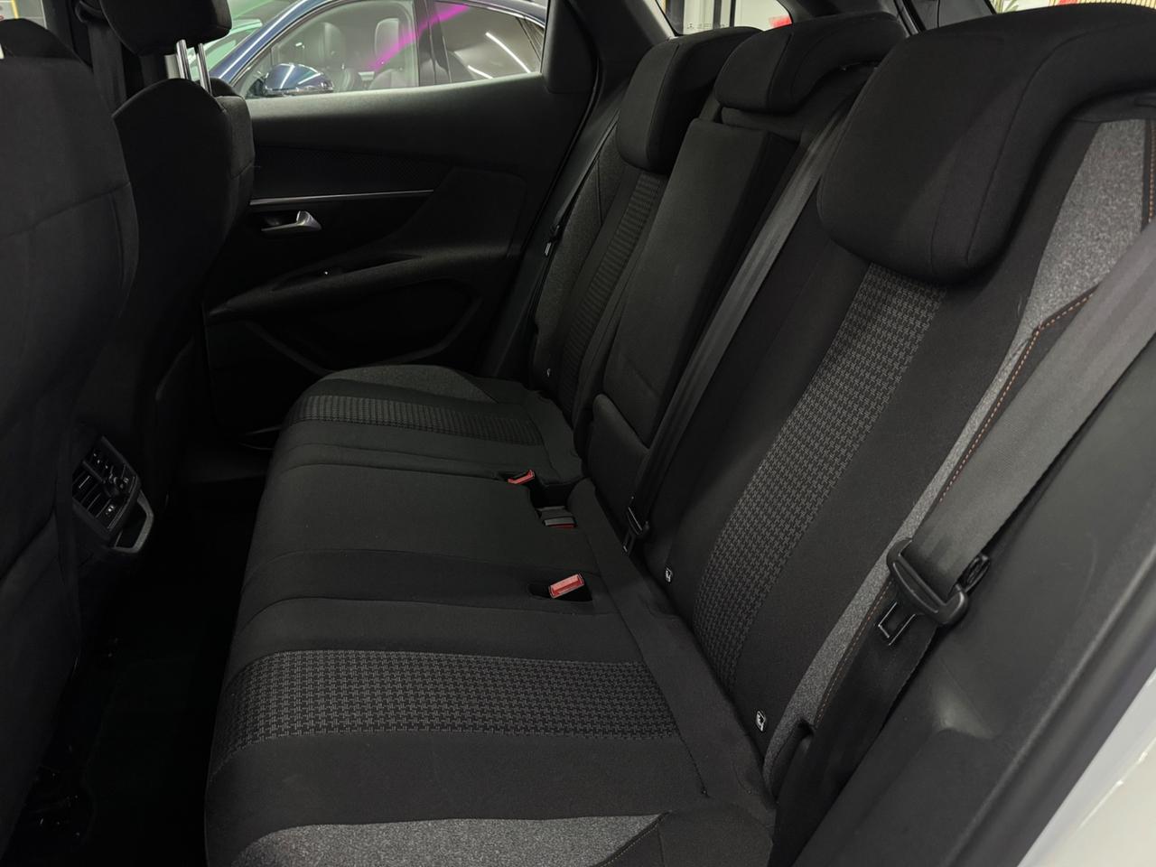 Peugeot 3008 BlueHDi 130Cv EAT8 Allure