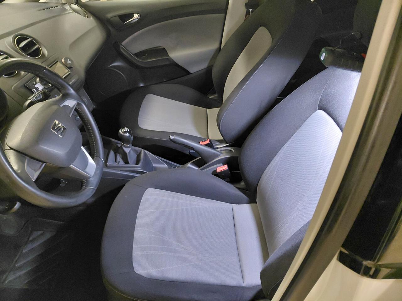 SEAT IBIZA ANNO 2014 DS 1.6 ADATTA NEOPATENTATI KM 130 MILA