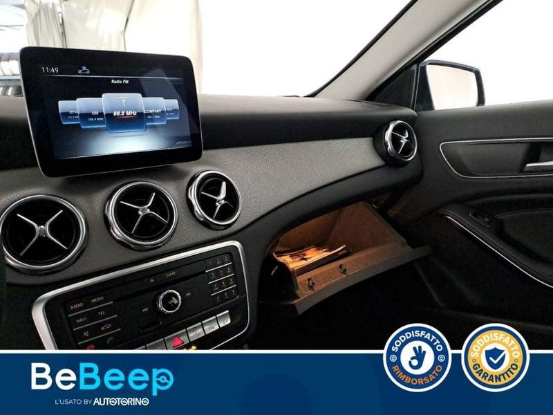 Mercedes-Benz GLA 200 D SPORT 4MATIC AUTO