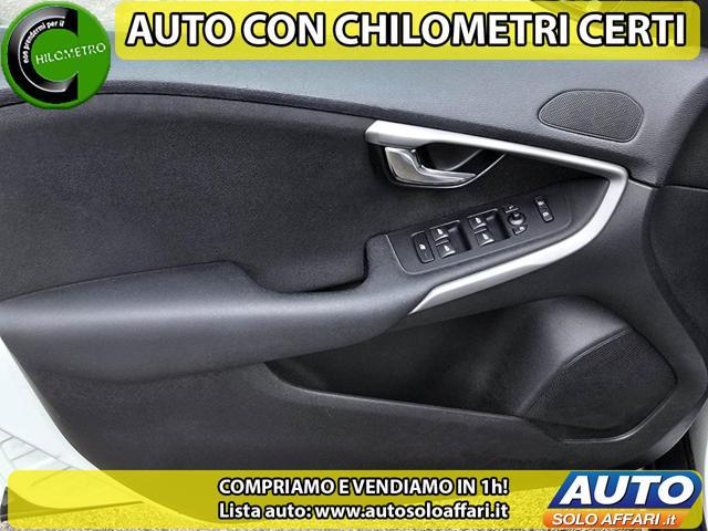 VOLVO V40 Cross Country D3 GEARTRONIC