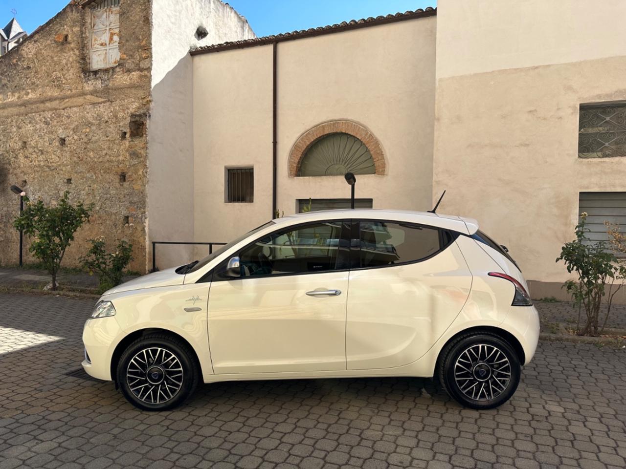 Lancia Ypsilon 1.3 MJT 16V 95 CV 5 porte S&S Mya