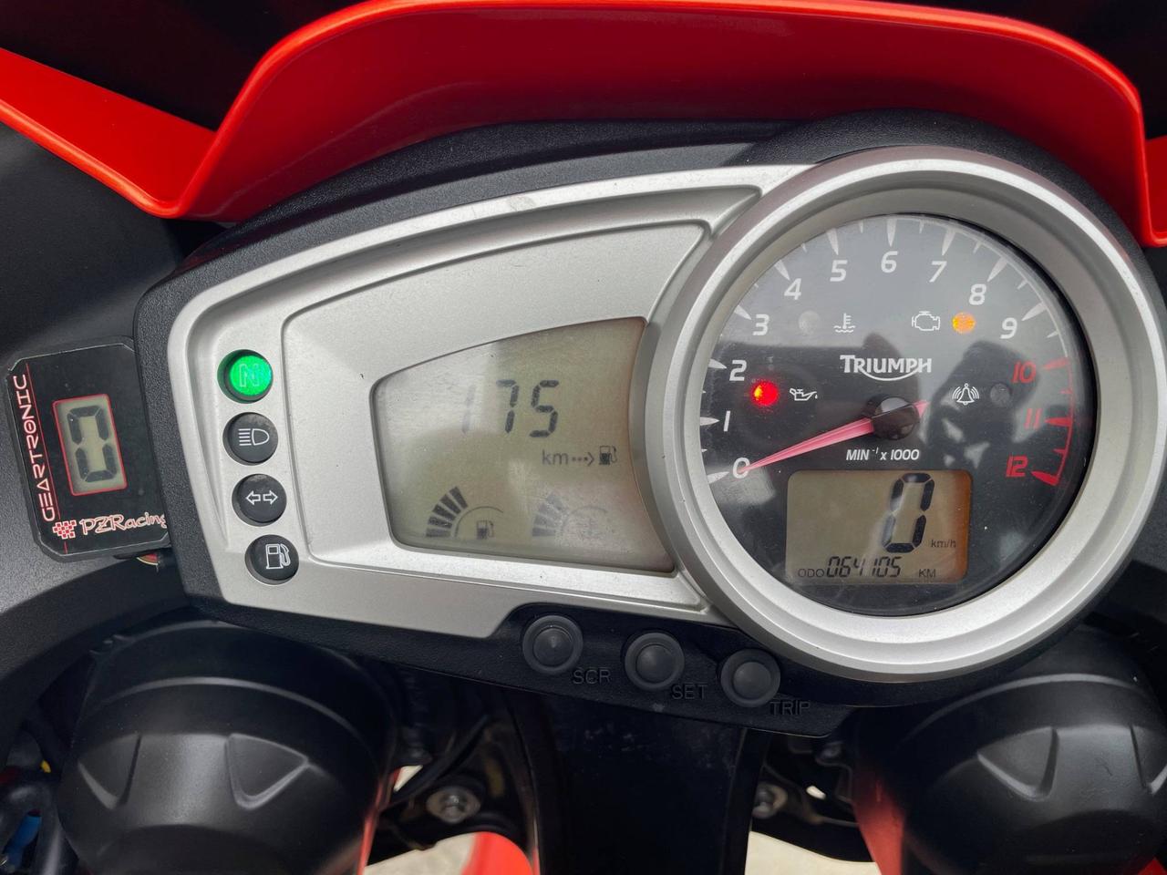 TRIUMPH Tiger - Tiger 1050