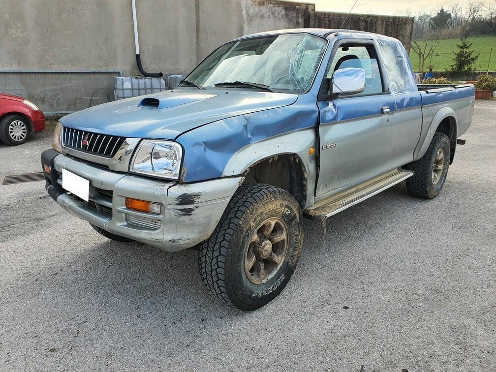 Mitsubishi L200 2.5 TDI 4WD 100CV Cab. Singola