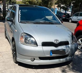 Toyota Yaris 1.0 benzina