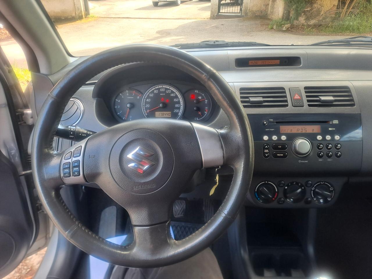 Suzuki Swift 1.3 4x4 5p. GL