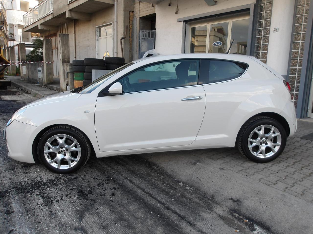 Alfa Romeo MiTo 1.3 jtdm-2 Distinctive premium pack 95cv