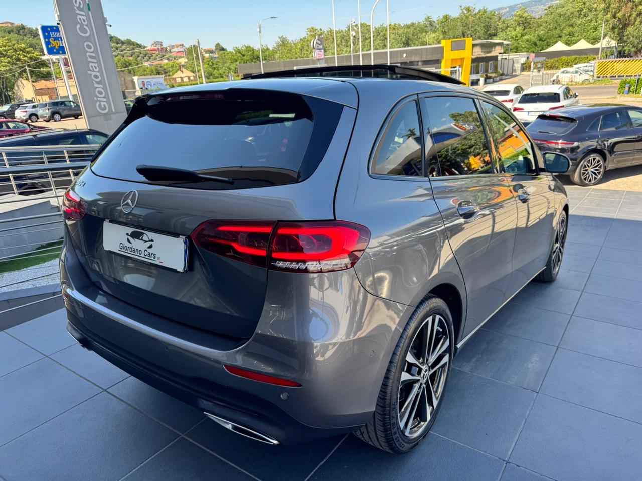 Mercedes-benz B 180 d Automatic Premium open edition