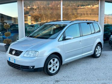 Volkswagen Touran 2.0 16V 140cv TDI Highline