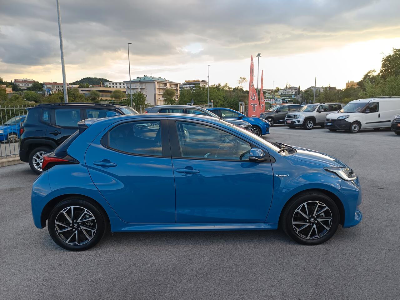 Toyota Yaris 1.5 Hybrid 5 porte Trend 92 cv