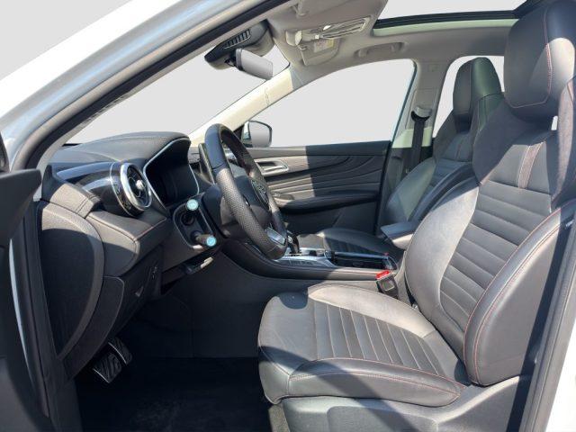 MG EHS Plug-in Hybrid Luxury
