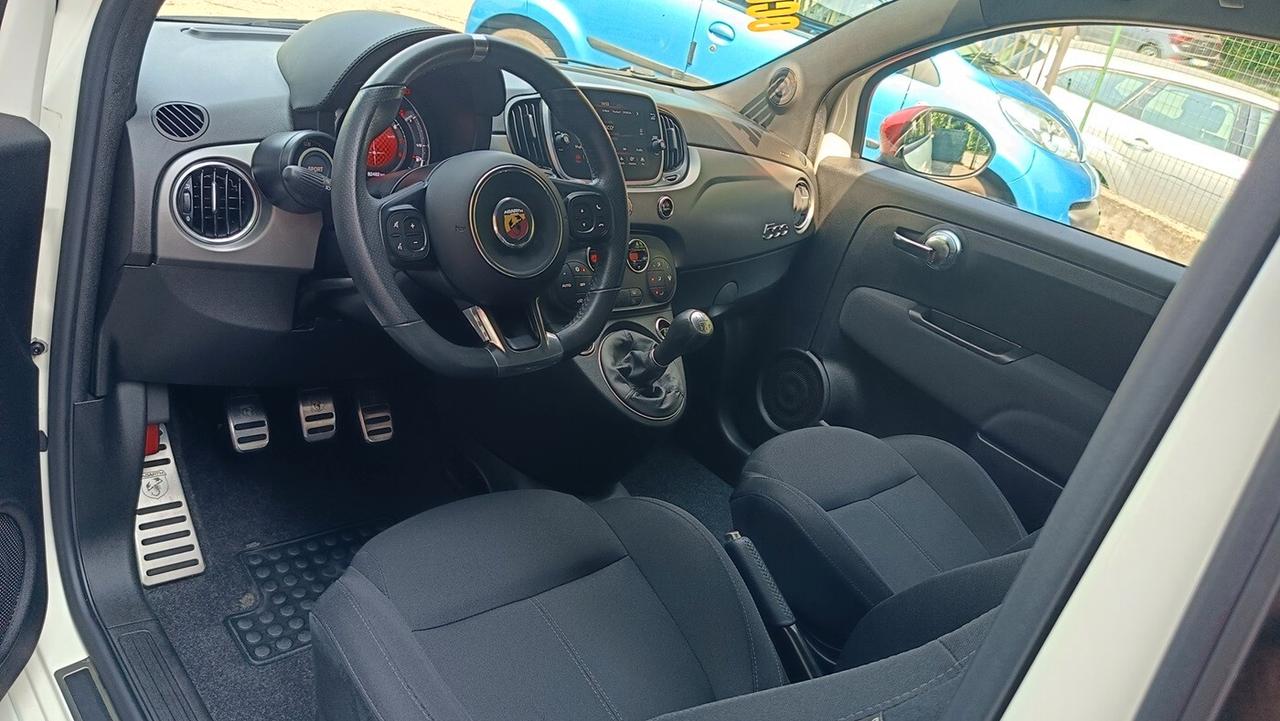 Abarth 595 1.4 Turbo T-Jet 160 CV Pista