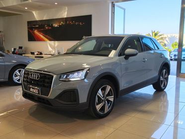 AUDI Q2 2.0 TDI S-tronic Grigio Freccia Perla Cokpit