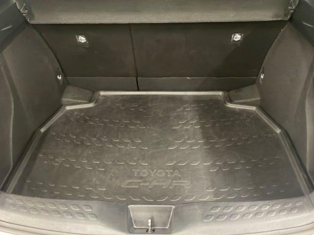 TOYOTA C-HR 1.8 Hybrid E-CVT Business