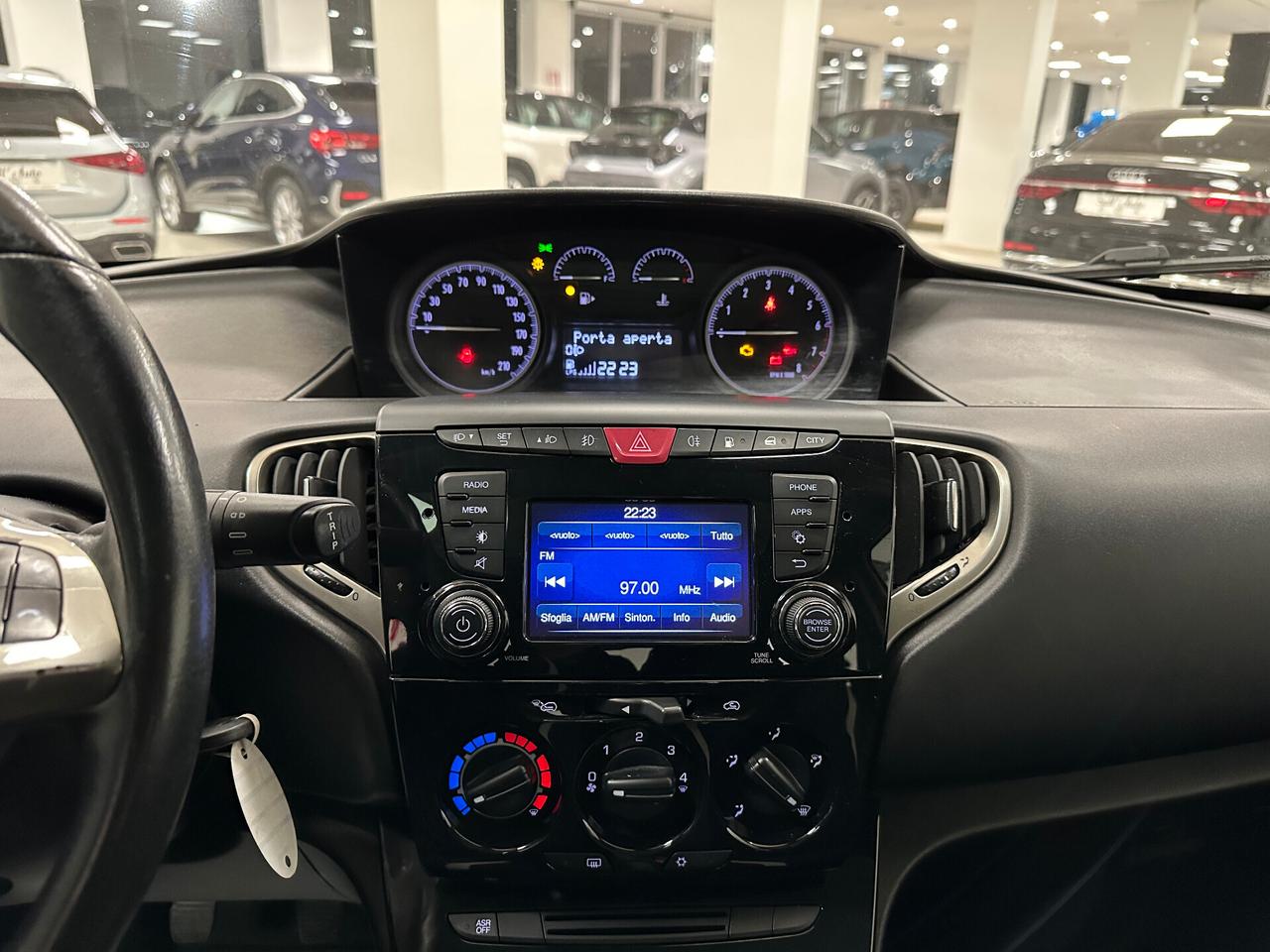 Lancia Ypsilon 1.2 69 CV 5P GPL Ecochic Gold 2017