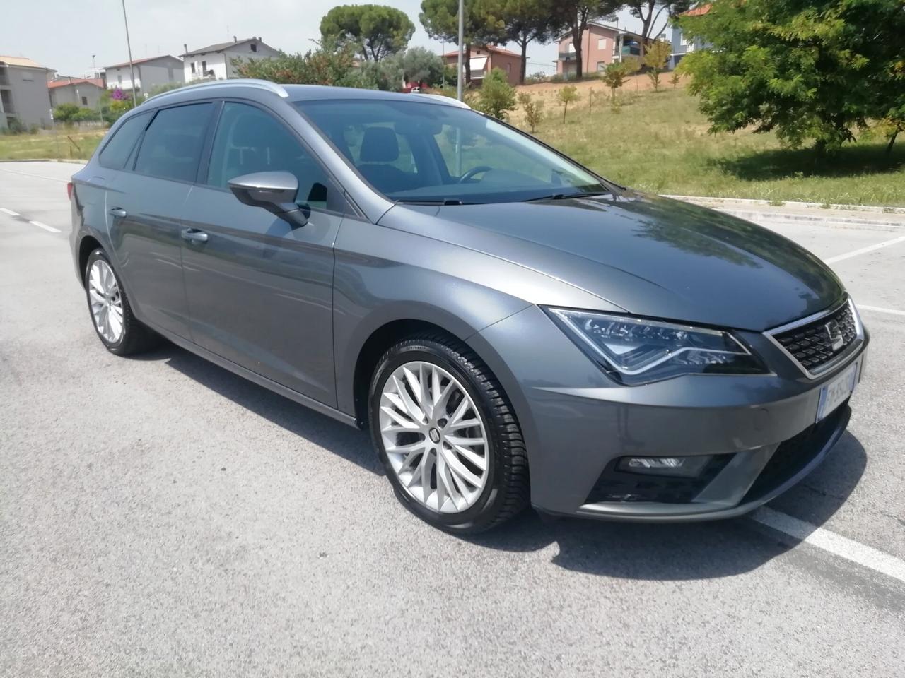 Seat Leon 1.4 TGI ST Business HIGH "UNICO PROPRIETARIO/FARI LED"