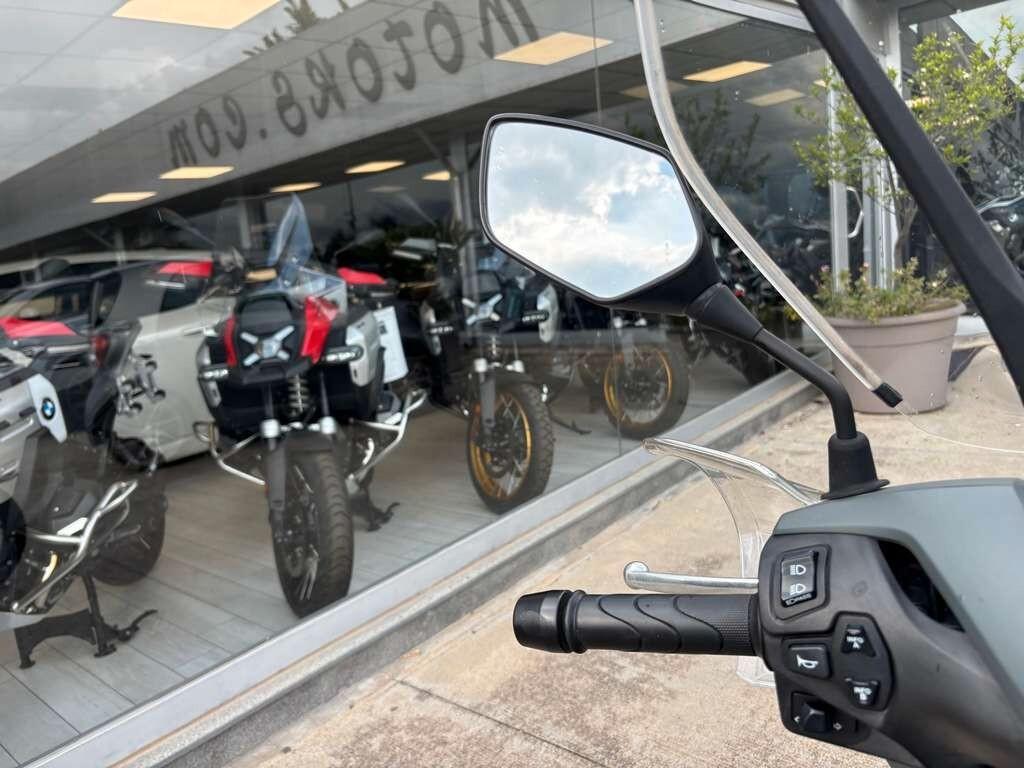 Honda SH 150 2022 / KM 15.000 Tua a solo 34 Euro al mese