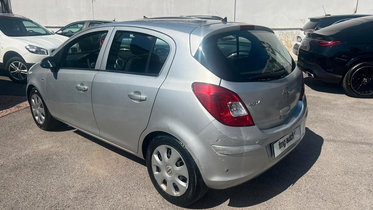 Opel Corsa 1.2 5 porte Club IMPIANTO GPL Nord Italia