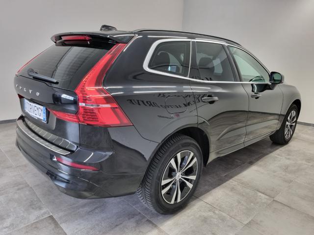 VOLVO XC60 B5 (d) AWD Geartronic Momentum Pro