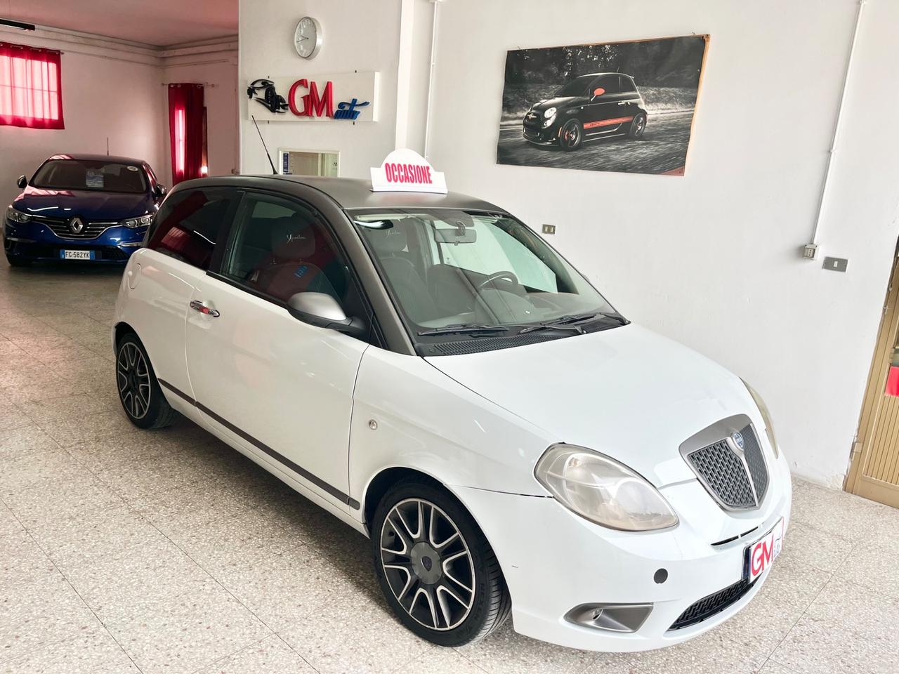 Lancia Ypsilon 1.3 MJT 90 CV Platino