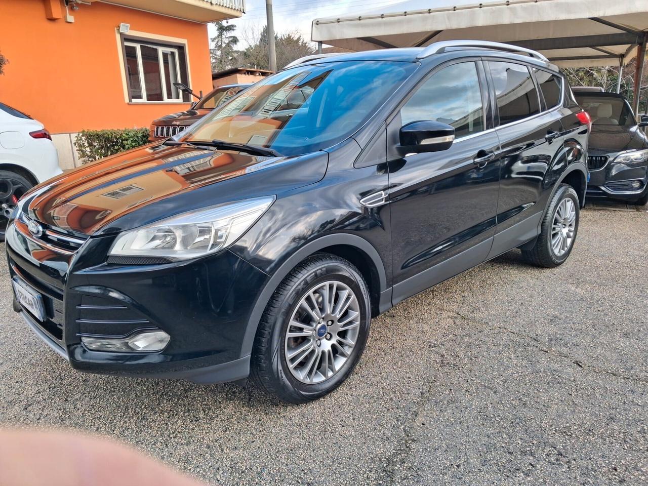 Ford Kuga 2.0 TDCI 140CV 4WD 4x4 Powershift Titanium