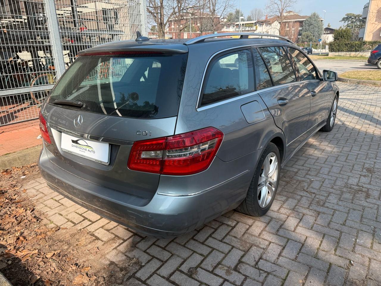 Mercedes-benz E 220 E 220 CDI BlueEFFICIENCY Avantgarde AMG