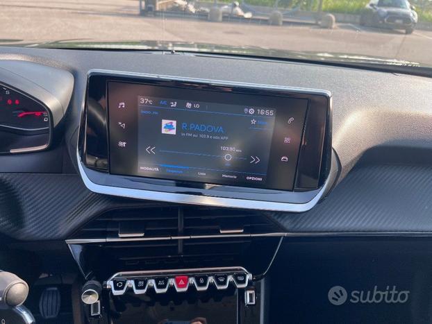 PEUGEOT 2008 PureTech 130 S&S Allure