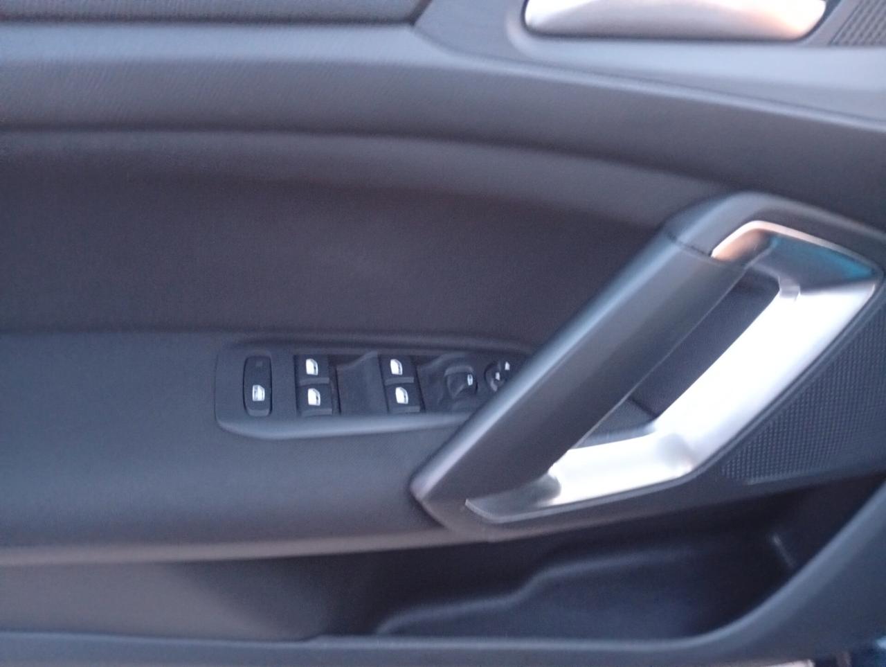 Peugeot 308 BlueHDi 130 S&S Business