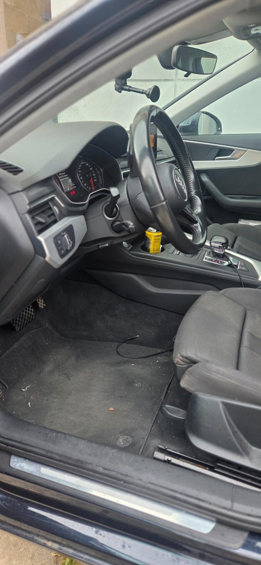 Audi A4 Avant 2.0 TDI 150 CV ultra Sport