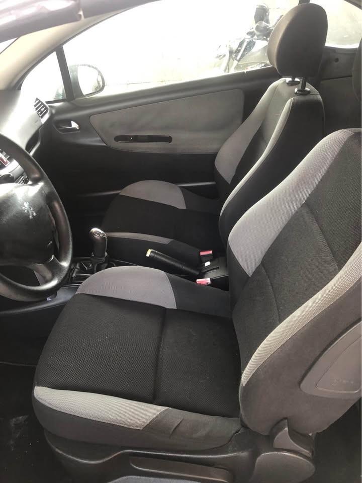 Peugeot 207 1.6 HDi 110CV CC Tecno