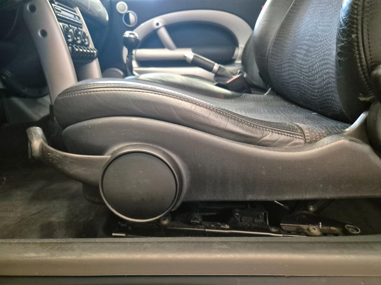 Mini Cooper 1.6 3 p. - NEOPATENTATI