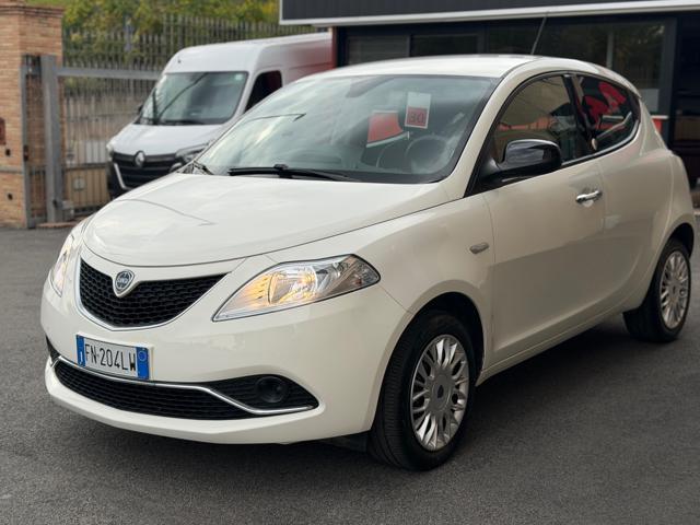 LANCIA Ypsilon 1.2 69 CV 5 porte GPL Ecochic Gold(NESSUN VINCOLO)