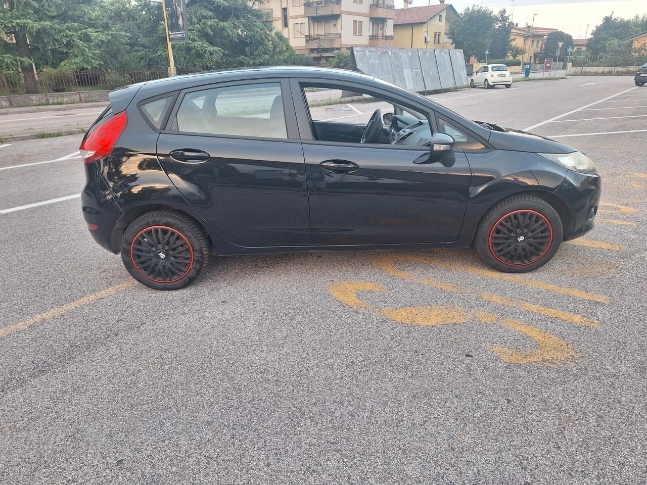 Ford Fiesta Fiesta+ 1.4 5 porte Bz.- GPL