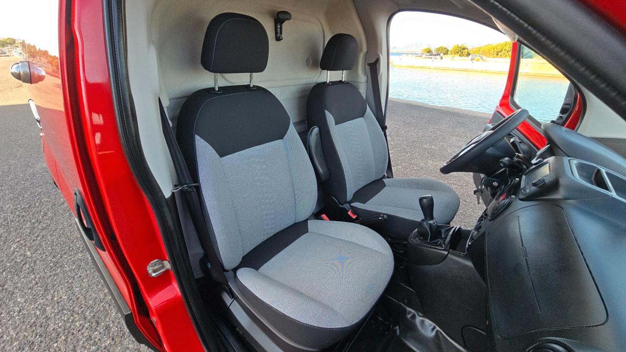 Fiat Fiorino 1.3 MJT 95CV Combinato Adventure