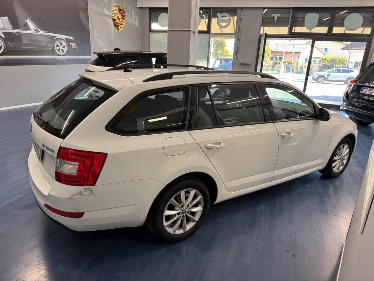 Skoda Octavia 1.6 TDI CR 90 CV Active