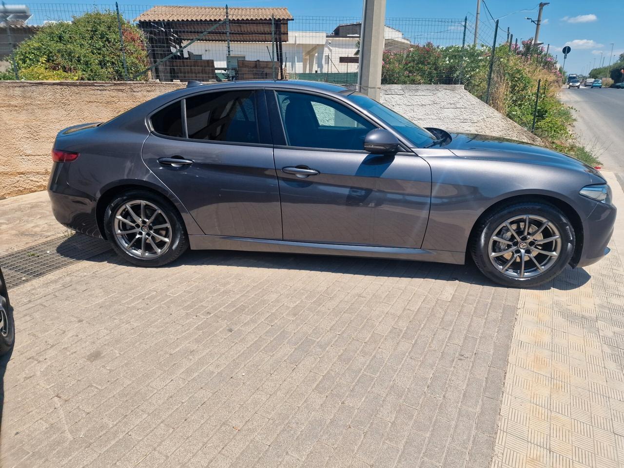 Alfa Romeo Giulia 2.2 Turbodiesel 160 CV AT8 Executive