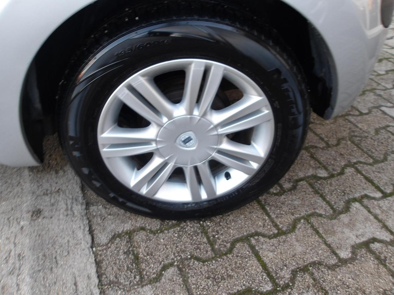 Lancia Musa 1.4 16v Platino *CAMBIO AUTOMATICO*