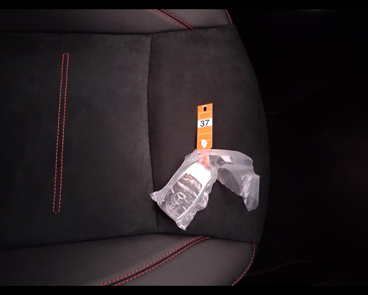 Mercedes-Benz Classe B - W247 2023 - B 180 d AMG Line Advanced Plus auto