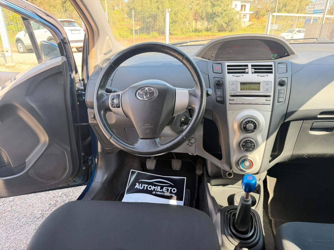 Toyota Yaris 1.0 5 porte