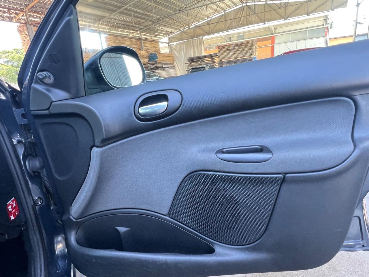 Peugeot 206 Plus 1.4 HDi 70CV 5p. Energie
