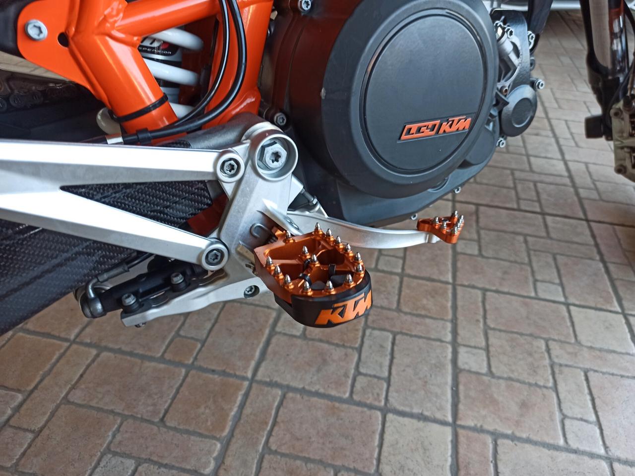 Ktm 690 SMC R