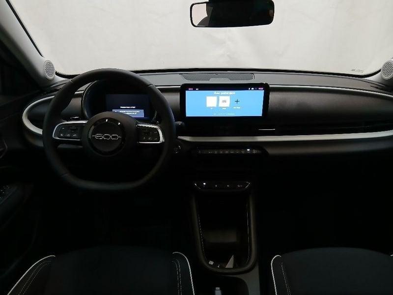 FIAT 600 1.2 hybrid 110cv auto