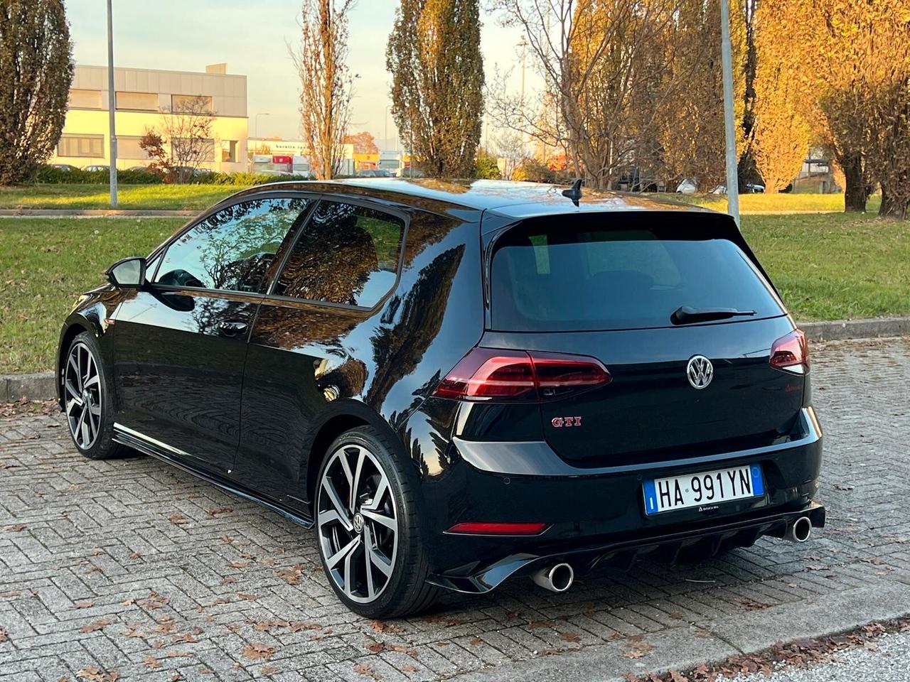 Volkswagen Golf GTI Performance 2.0 245 CV TSI DSG 3p. BMT
