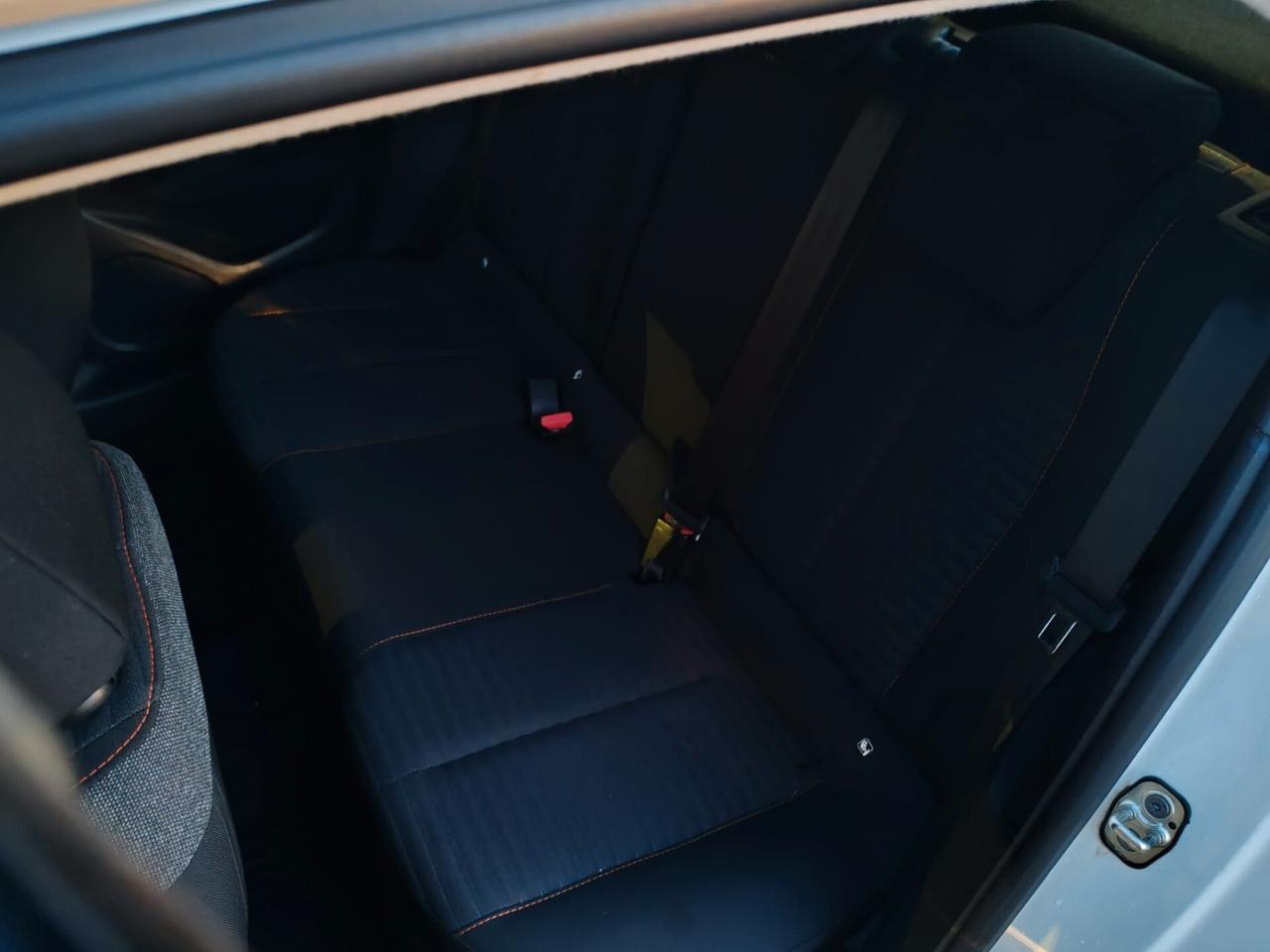 Peugeot 208 motore elettrico 136 CV 5 porte Active Pack