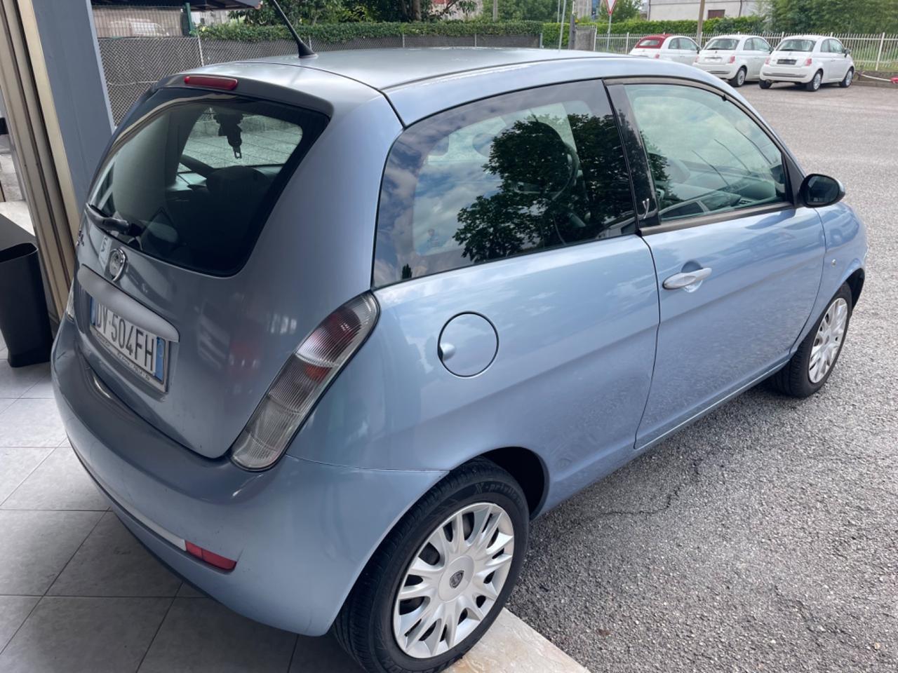 Lancia Ypsilon 1.2 Argento