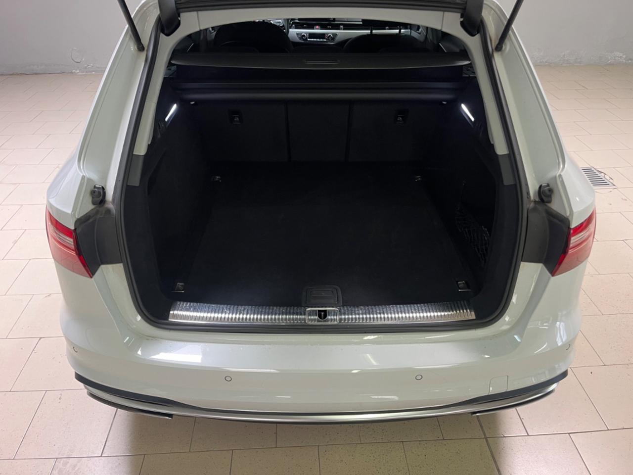 Audi A4 Avant 30 TDI/136 CV S tronic Advanced