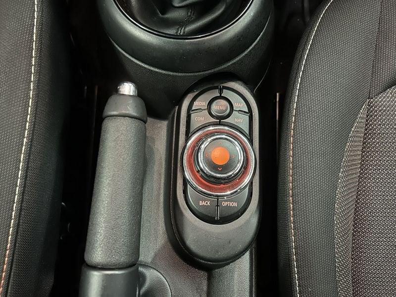 MINI Mini 5 porte Mini 5p 1.5 Cooper D Business