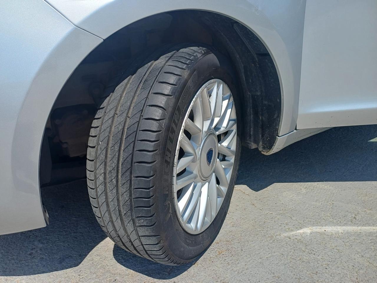 Lancia Ypsilon 1.3 MJT 16V 95 cv. 5 porte S&S Gold