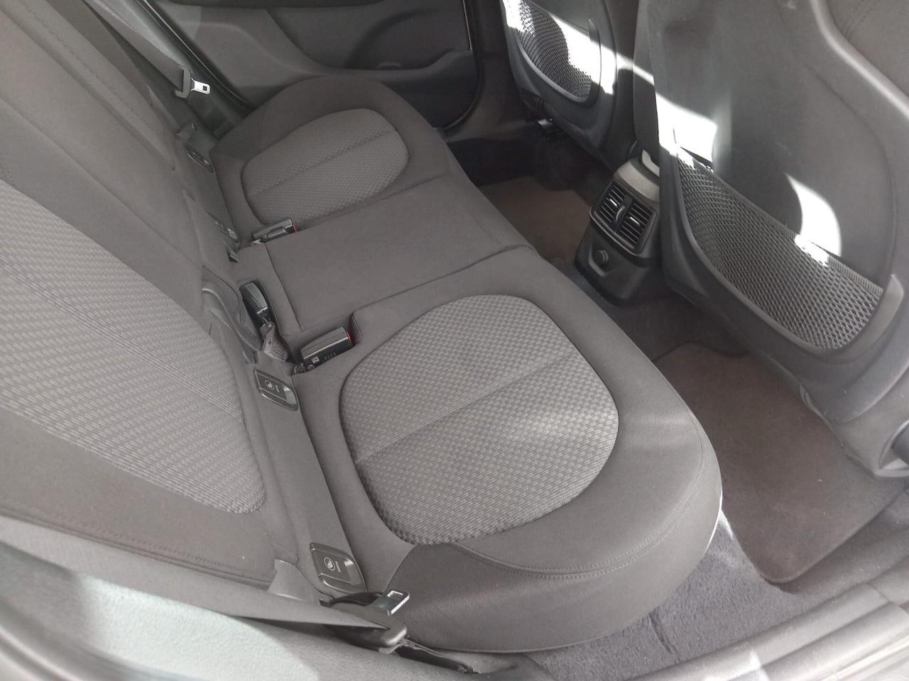 Bmw 218d Active Tourer Luxury