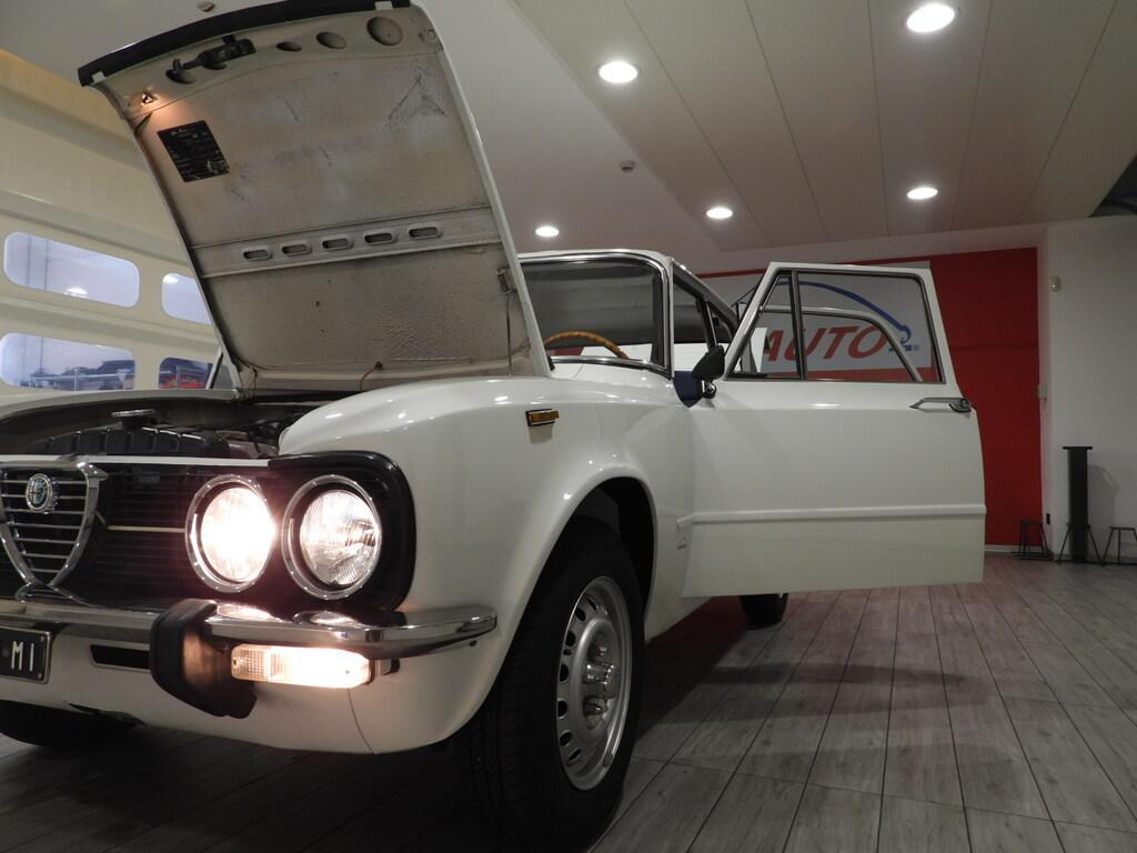 Alfa Romeo Alfetta GIULIA NUOVA SUPER 1300 TIPO 115.09