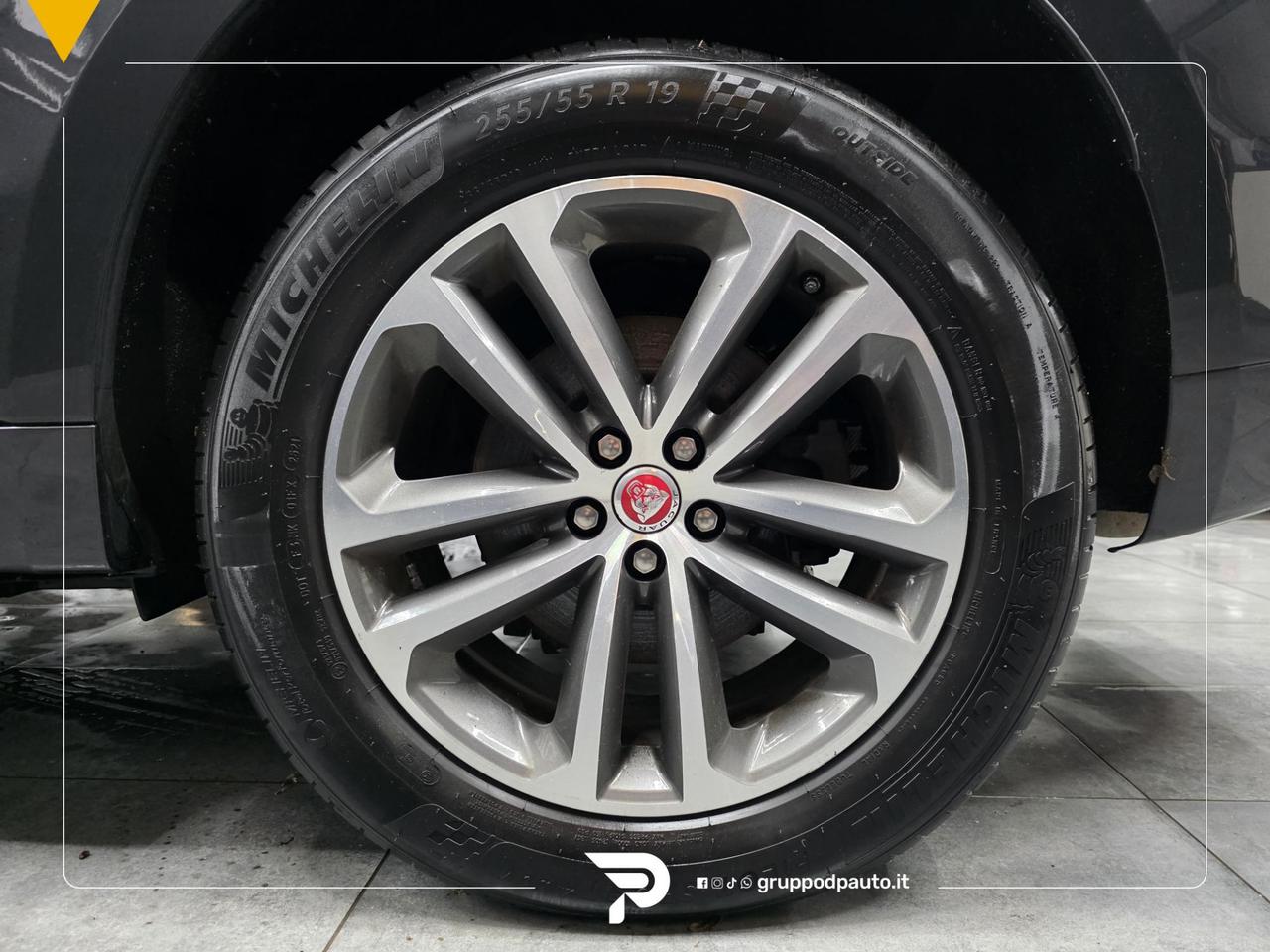 Jaguar F-Pace 2.0d i4 R-Sport Black Design Edition awd 180cv auto